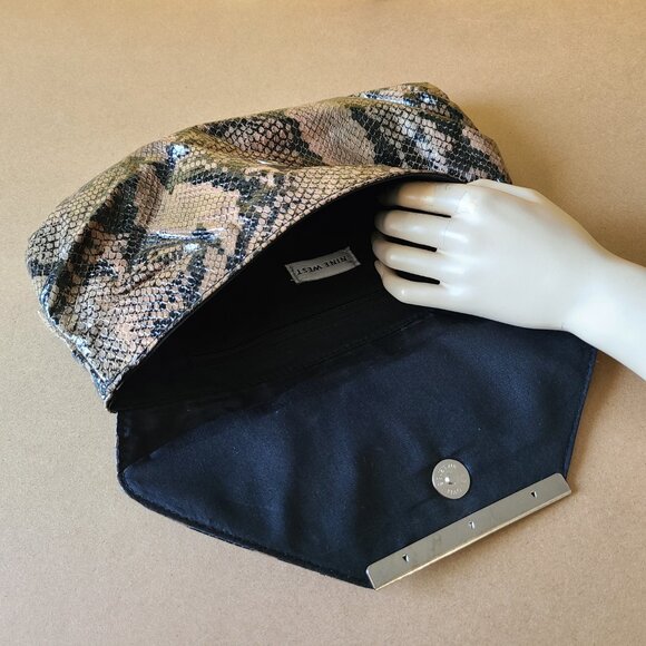 Nine West Clutch Purse - Picture 5 of 6